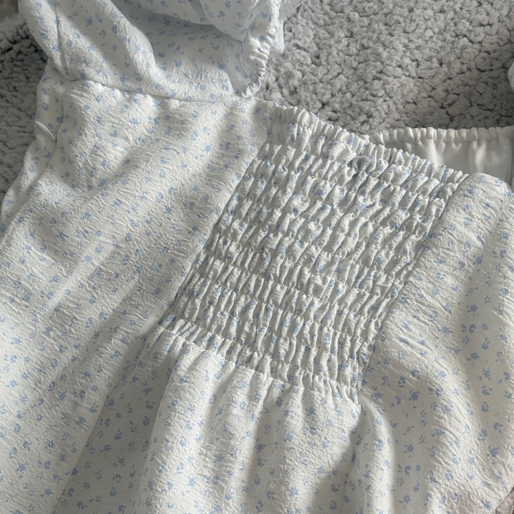 H&M Blue Floral Patterned Top - Picture 4 of 4
